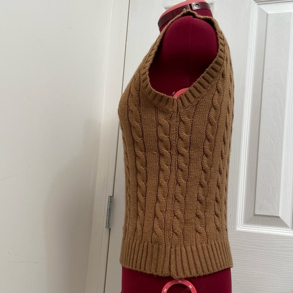 ROMWE women v neck khaki cable knit sweater vest. Size S. Used. - Picture 8 of 8